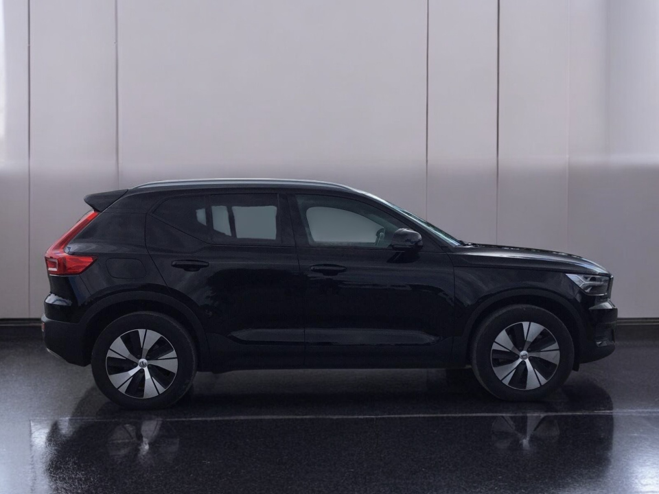 Volvo XC 40 T5 Recharge Momentum Pro (2)