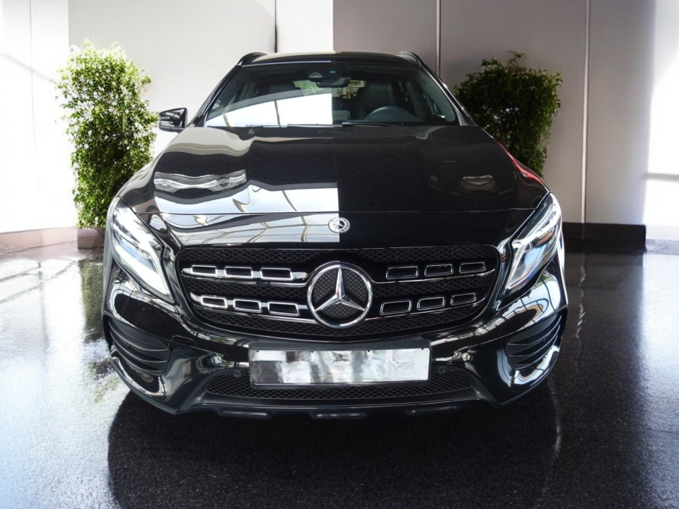 Mercedes-Benz GLA 220 4MATIC (2)