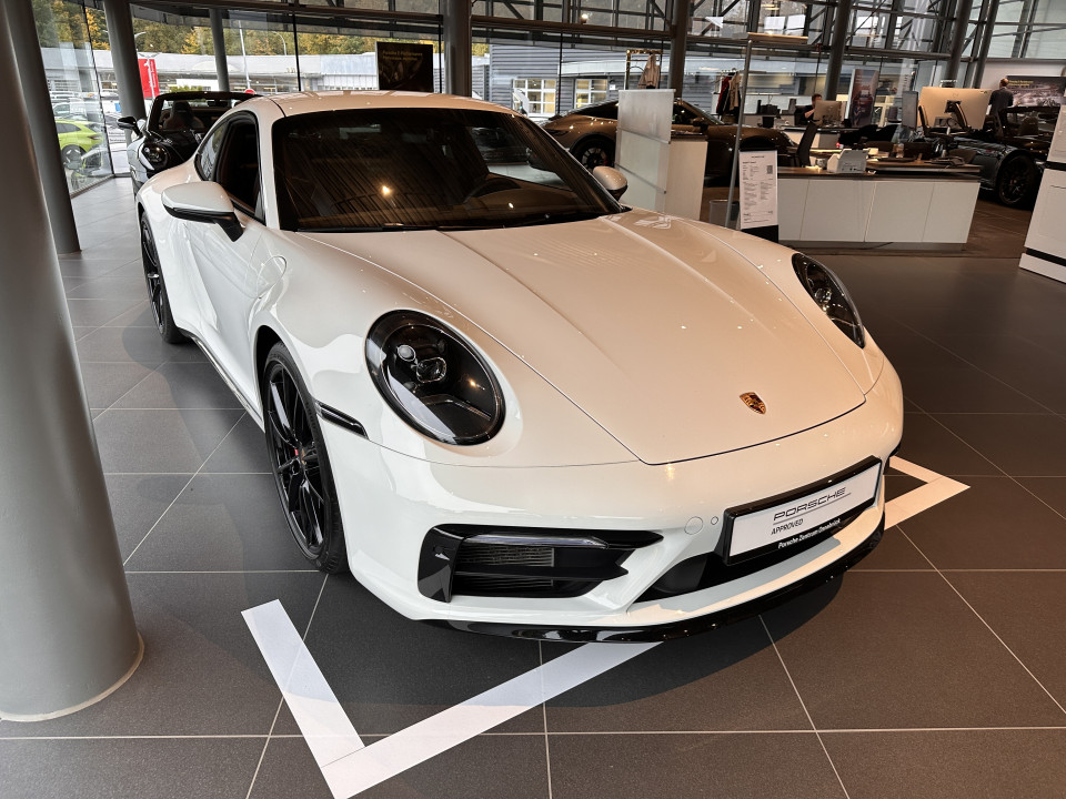 Porsche 911 Carrera S (992) (4)