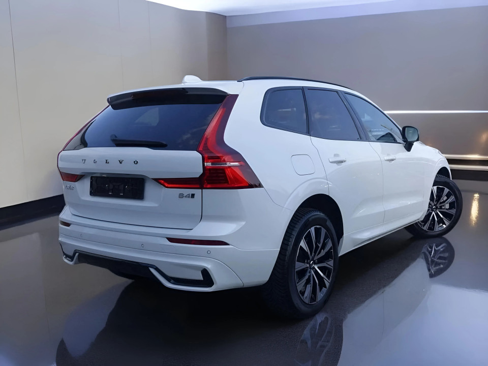 Volvo XC 60 B4 AWD MHEV Plus Dark (3)