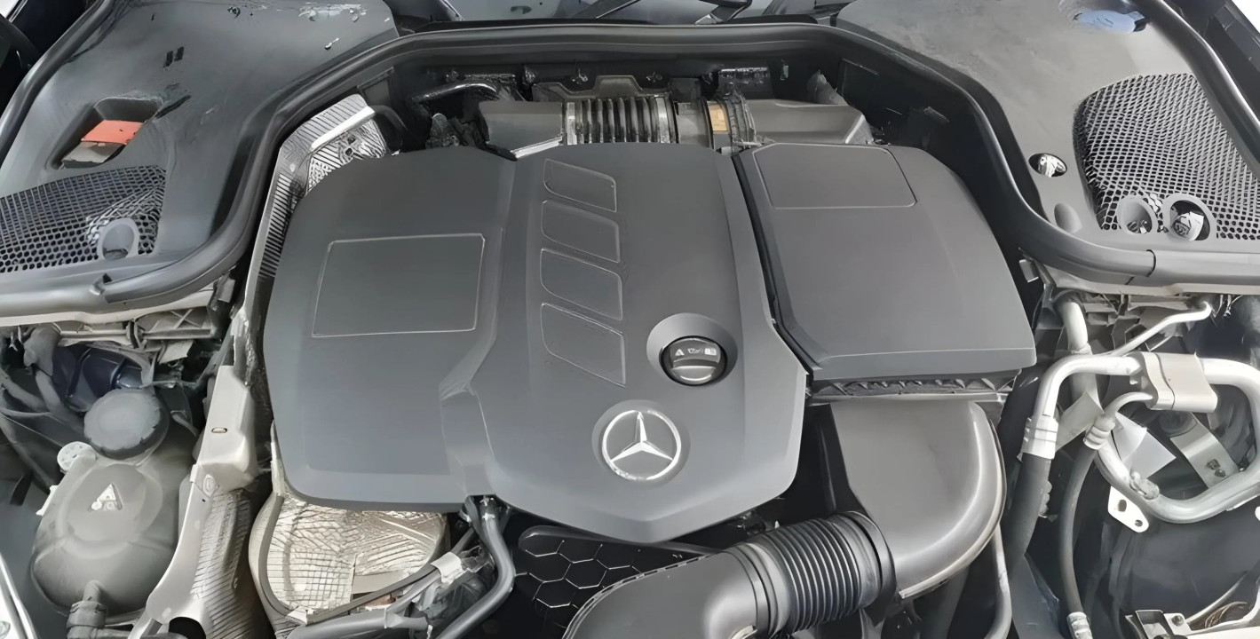 Mercedes-Benz E 220d 4MATIC Avantgarde - foto 10