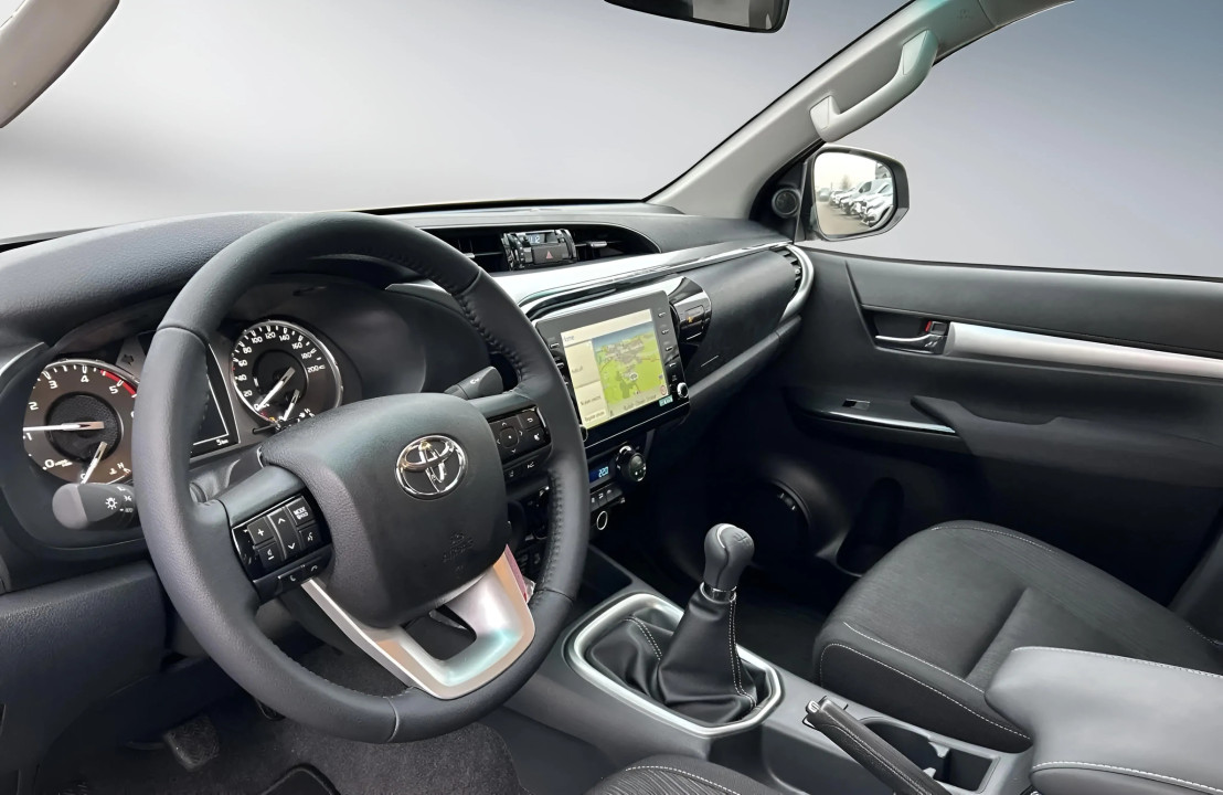 Toyota Hilux 2.4D 6MT Comfort - foto 10