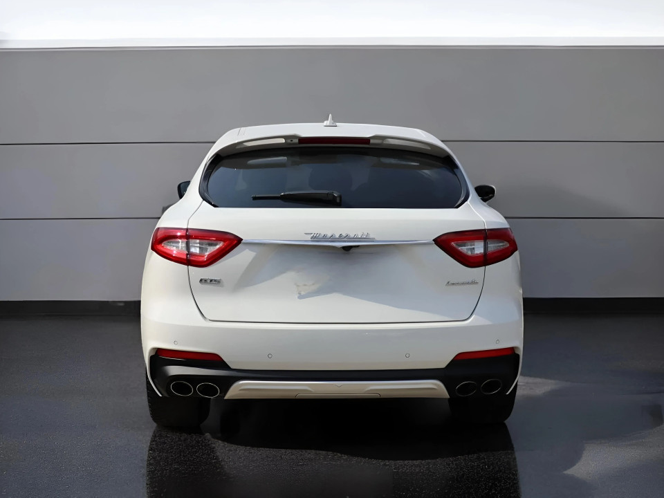 Maserati Levante GTS Q4 (3)