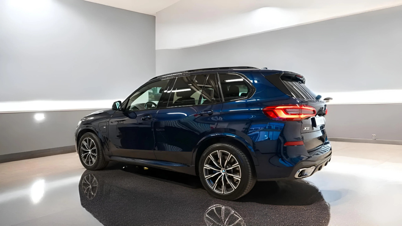 BMW X5 xDrive45e M-Sport (5)