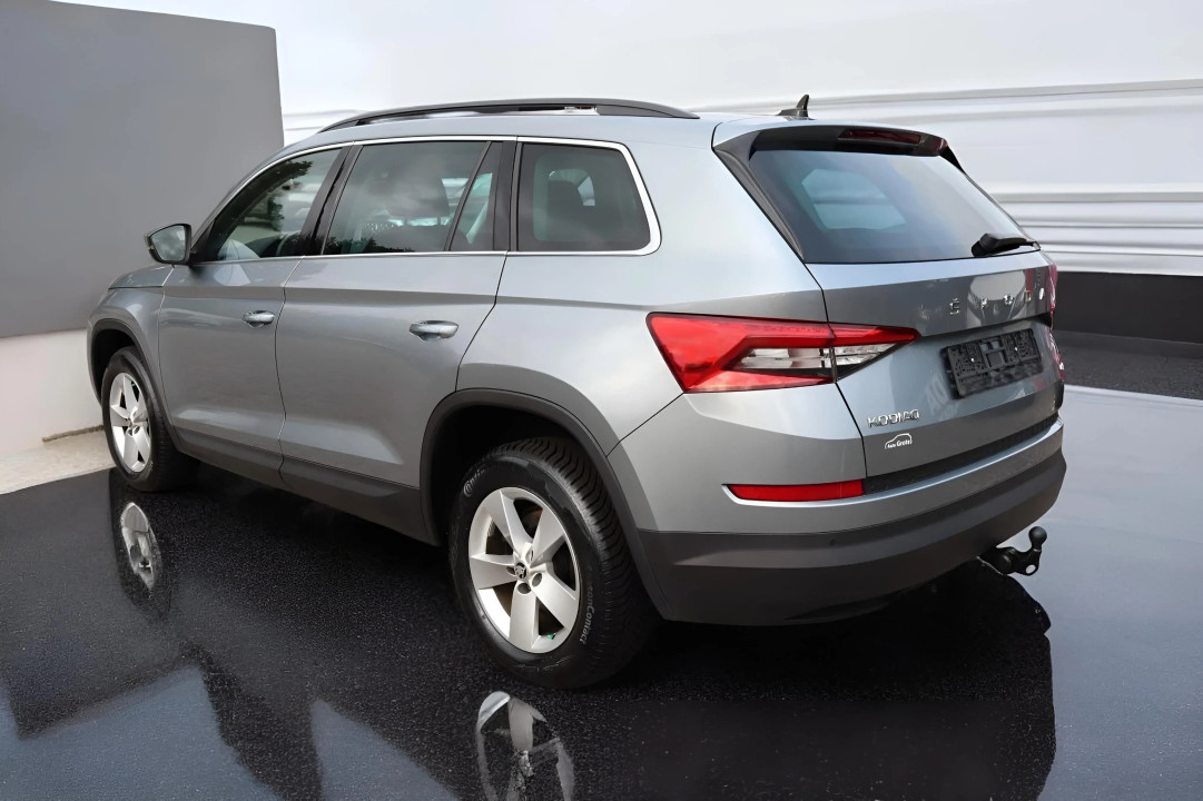 Skoda Kodiaq Ambition 2.0 TDI DSG 4x4 7 locuri (3)