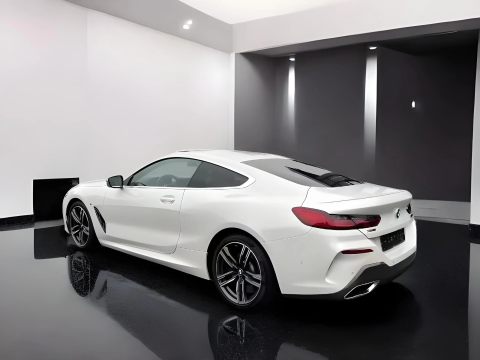 BMW Seria 8 M850i xDrive Coupe (5)