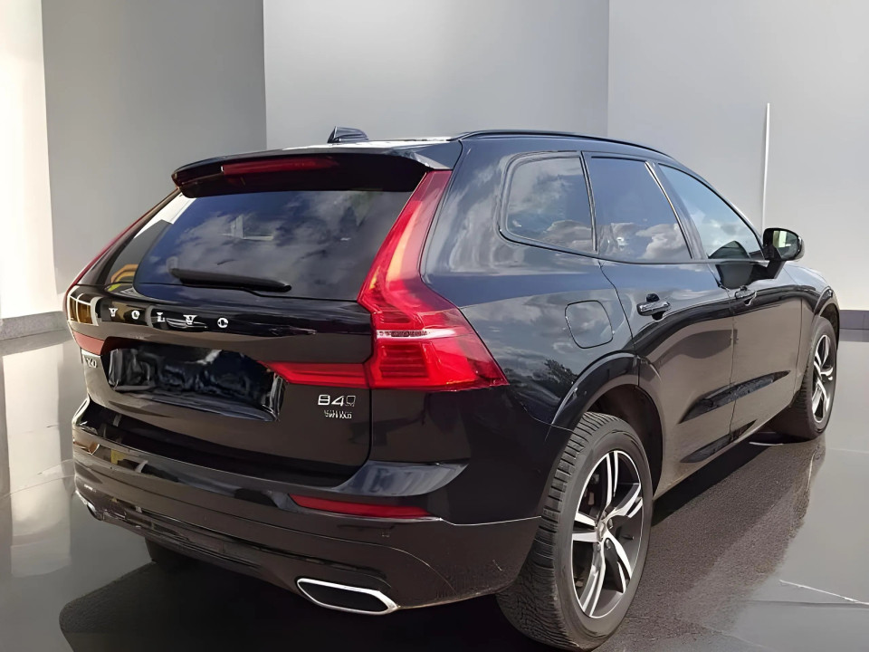 Volvo XC 60 B4 AWD MHEV R-Design (3)