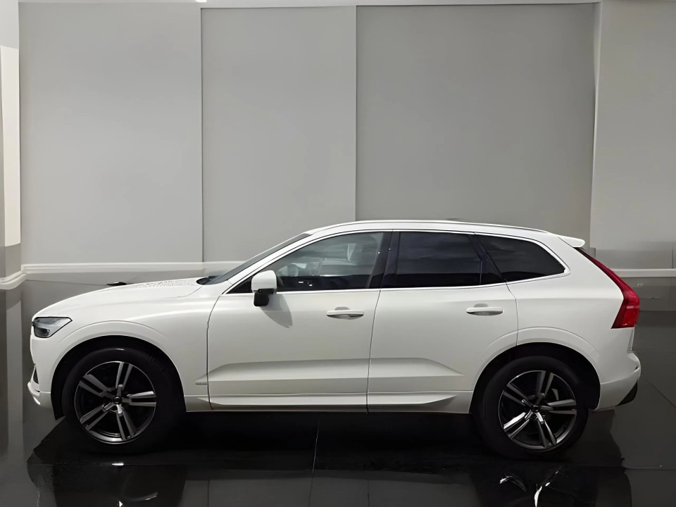 Volvo XC 60 B4 AWD MHEV Momentum Pro - foto 6