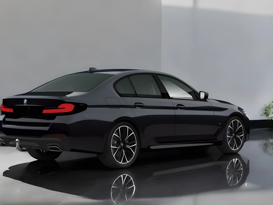 BMW Seria 5 530d xDrive M-Sport (3)