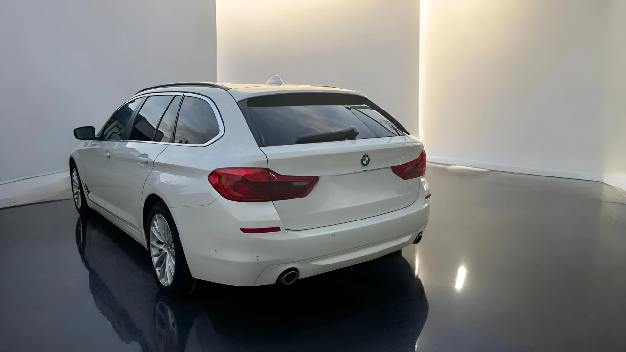 BMW Seria 5 520 d xDrive Sport Line (3)