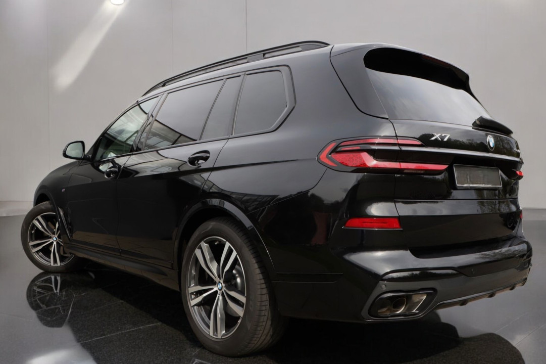 BMW X7 xDrive40i M-Sport (5)