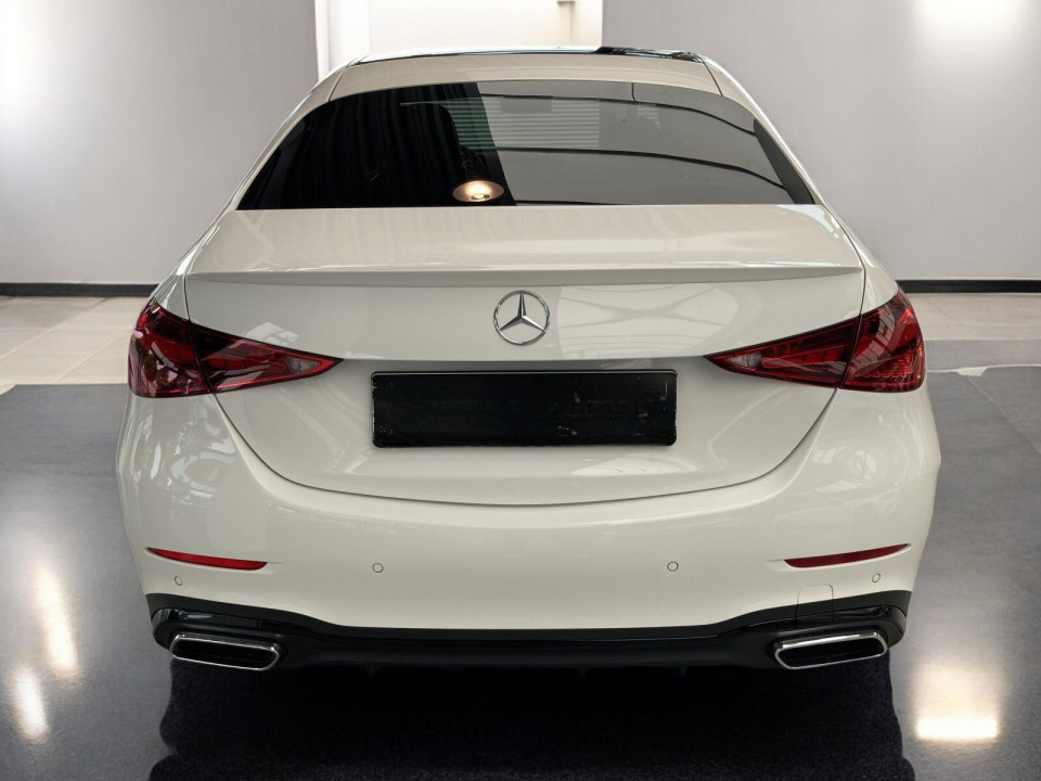 Mercedes-Benz C 300 4MATIC AMG Line - foto 6