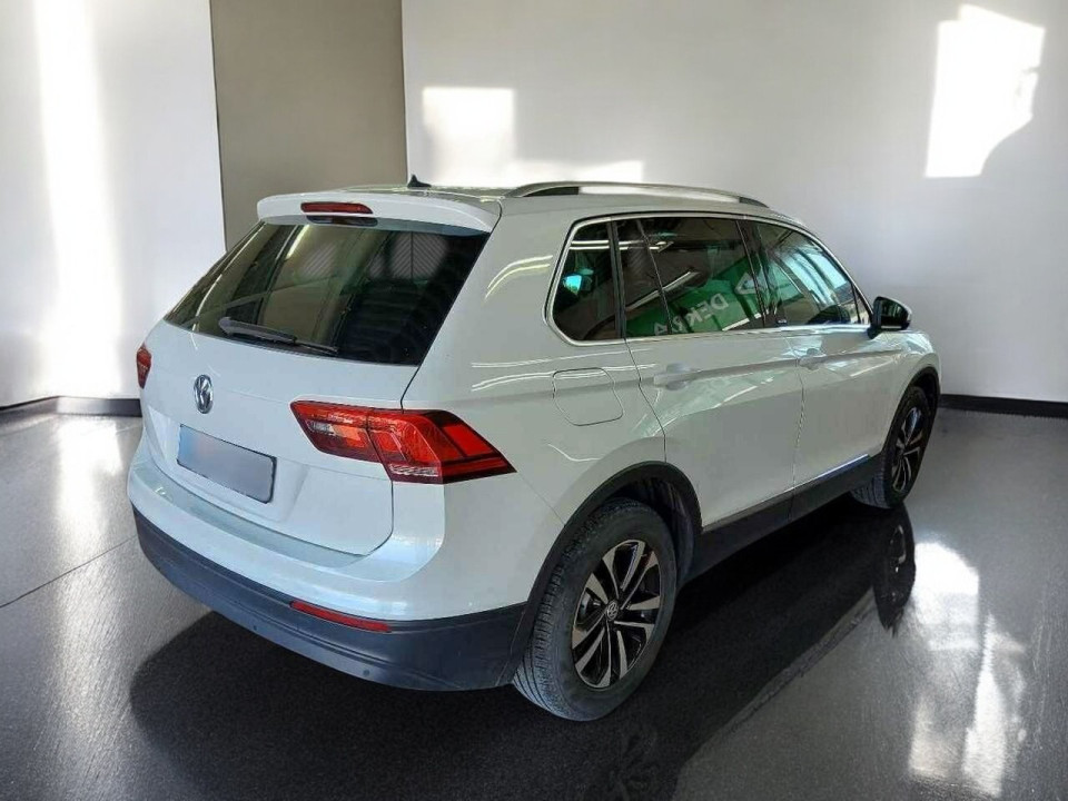 Volkswagen Tiguan 2.0 TDI DSG Comfortline (4)