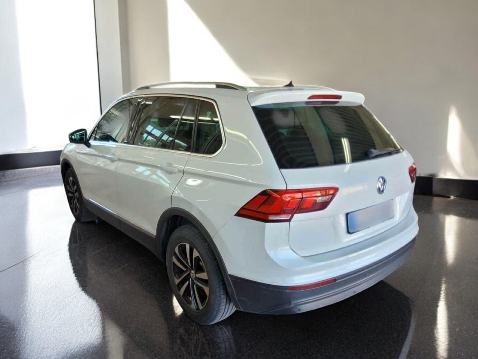 Volkswagen Tiguan 2.0 TDI DSG Comfortline (2)