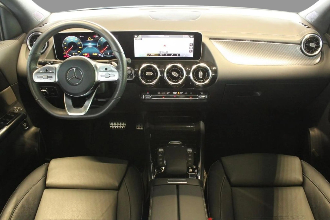 Mercedes-Benz GLA 220 d 4MATIC (5)