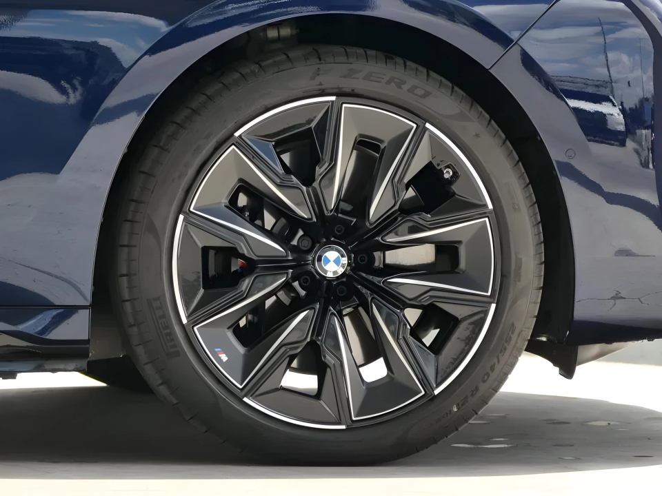 BMW i7 xDrive60 M-Sport PRO - foto 30