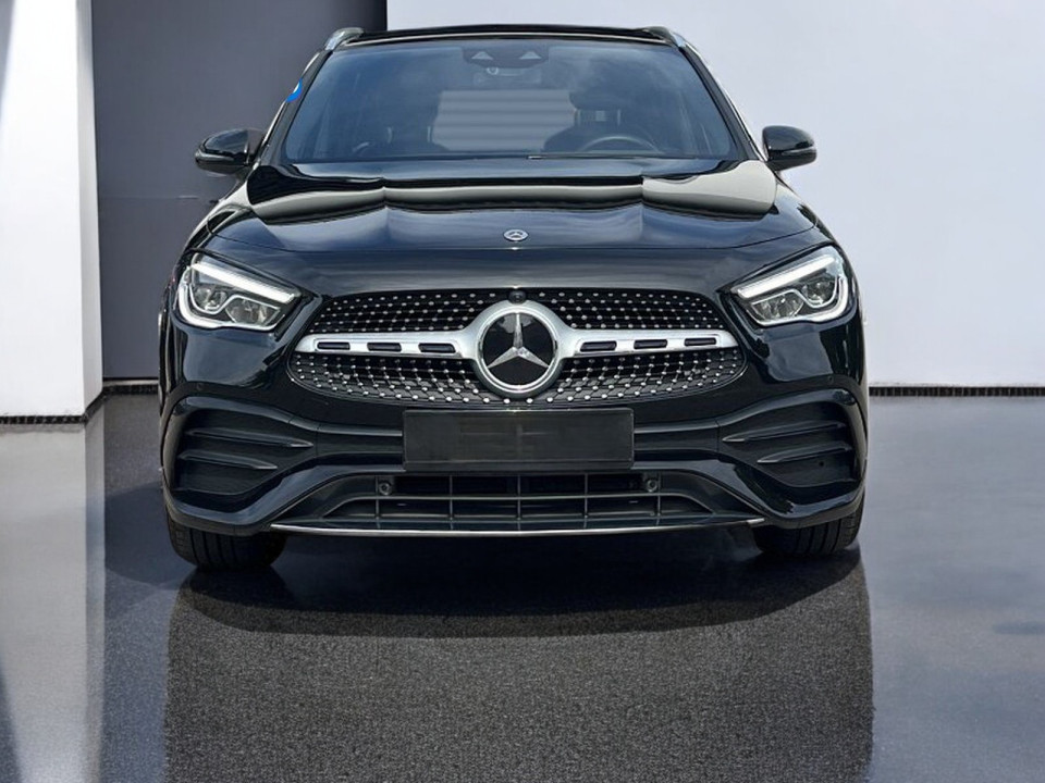 Mercedes-Benz GLA 220 d 4MATIC AMG line (2)