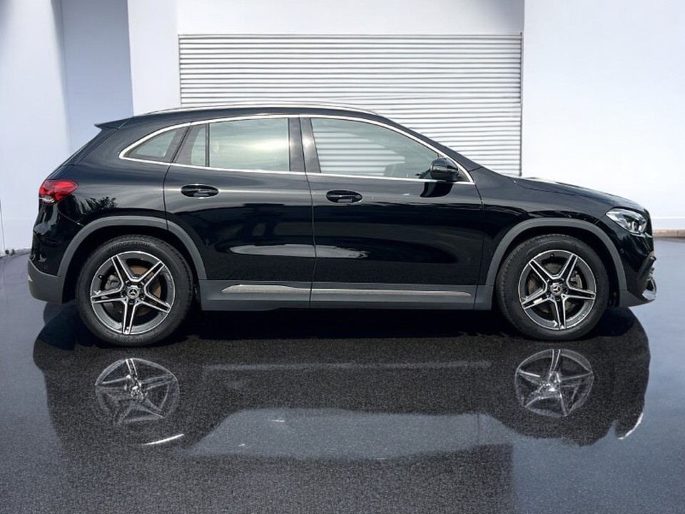 Mercedes-Benz GLA 220 d 4MATIC AMG line (4)