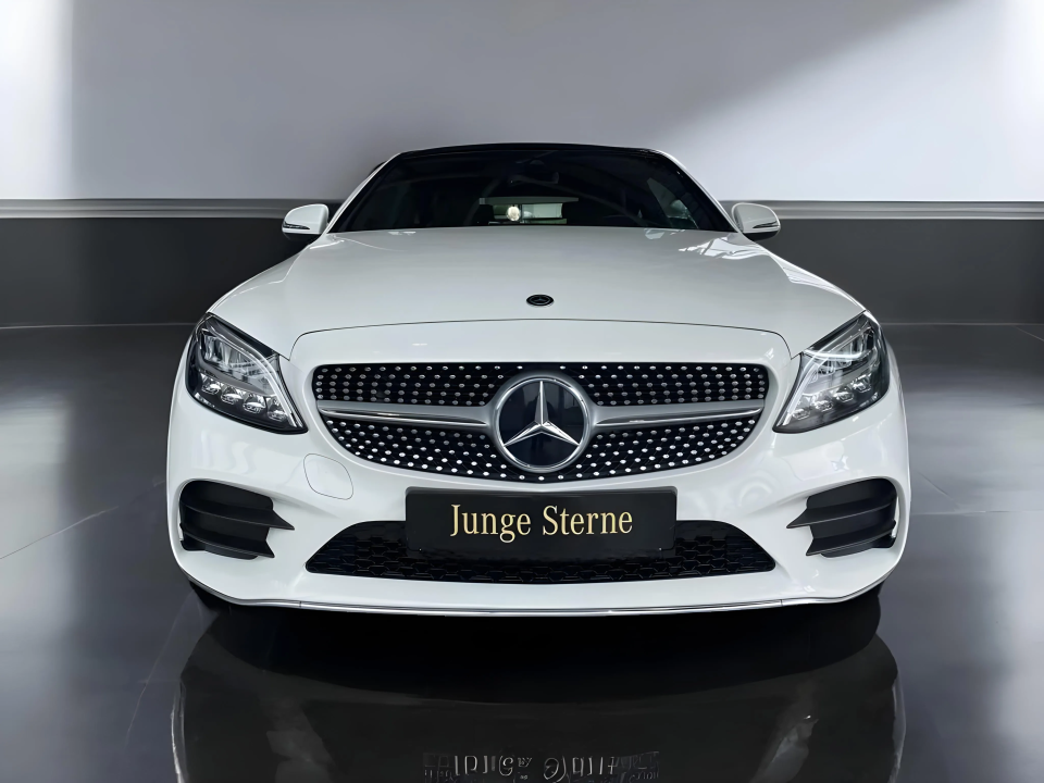 Mercedes-Benz C 200 Coupe 4MATIC AMG Line (2)