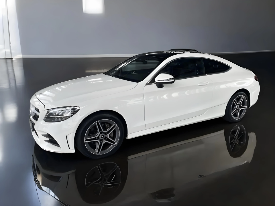 Mercedes-Benz C 200 Coupe 4MATIC AMG Line