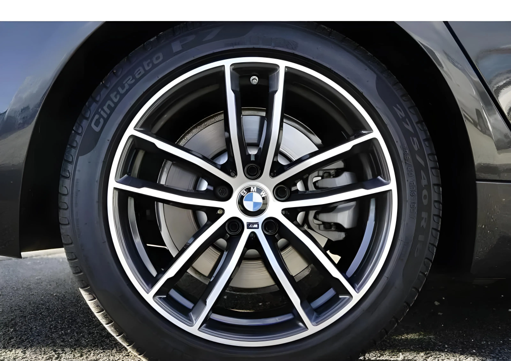 BMW Seria 5 520d sDrive M-Sport - foto 13