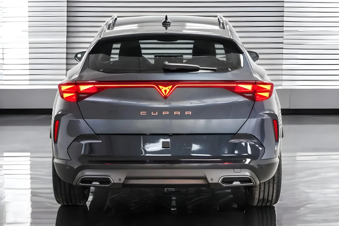 Cupra Formentor 1.5 eTSI DSG MHEV (3)