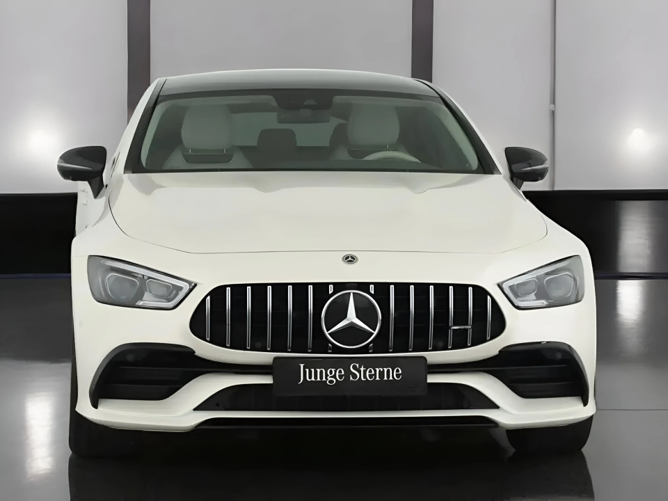 Mercedes-Benz AMG GT-4 53 4MATIC+ (2)