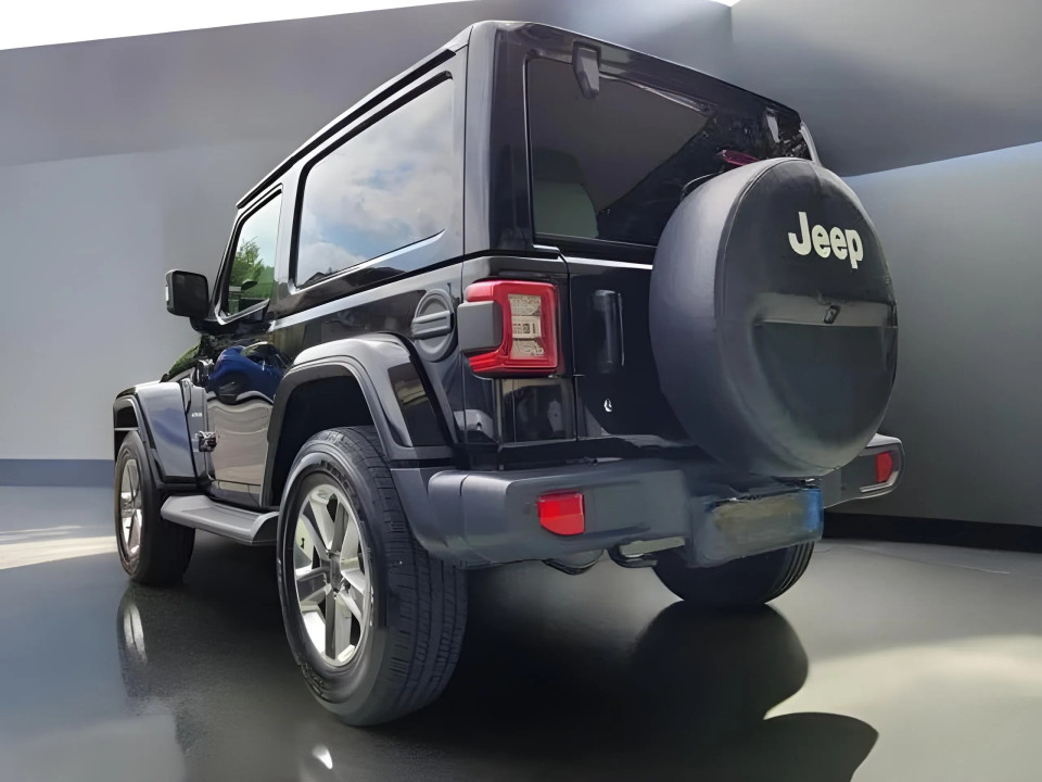 Jeep Wrangler Sahara - foto 8