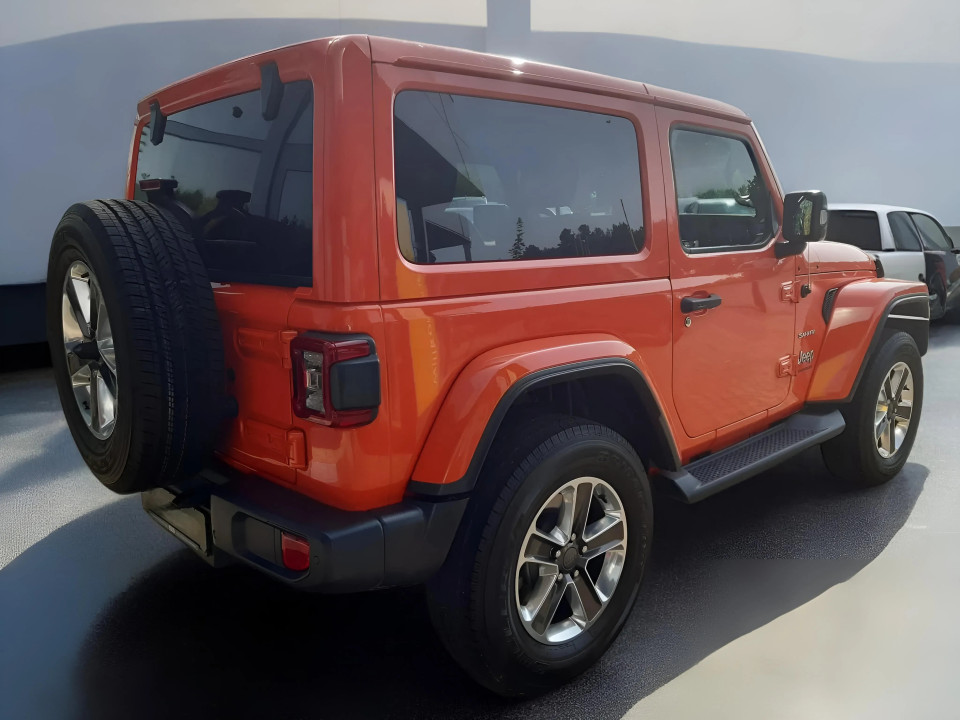 Jeep Wrangler Sahara 2.0 T (3)