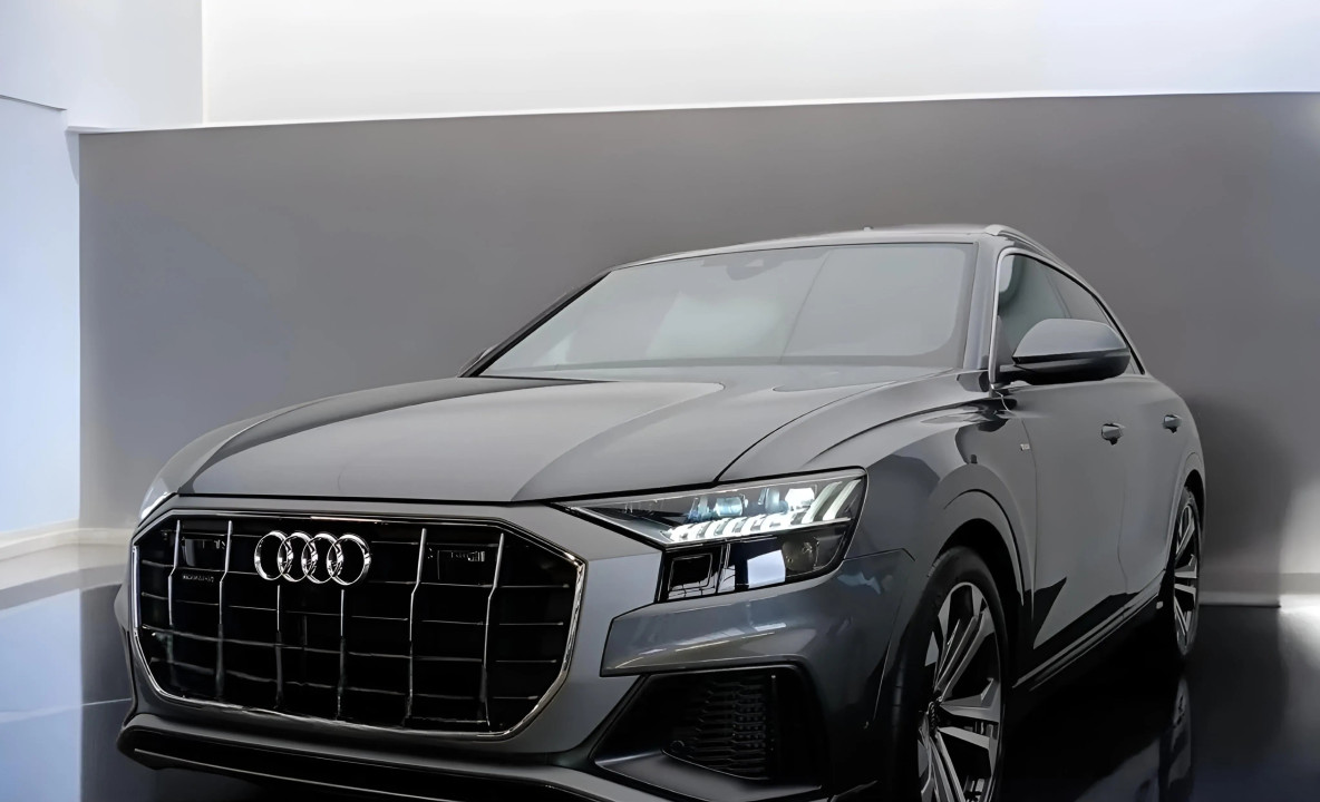 Audi Q8 55TFSI quattro tiptronic S-Line