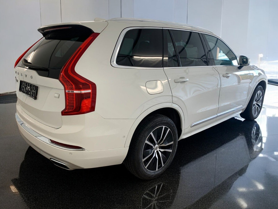 Volvo XC 90 T8 Inscription (4)