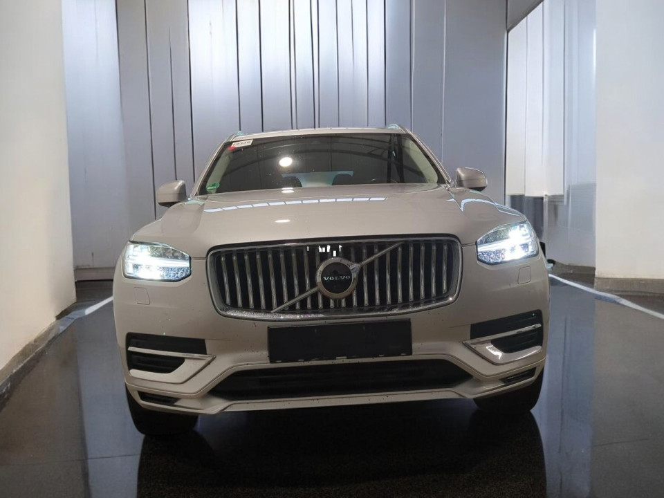 Volvo XC 90 Recharge T8 Inscription Expression (2)