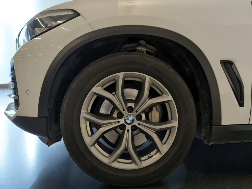 BMW X5 xDrive30d - foto 9