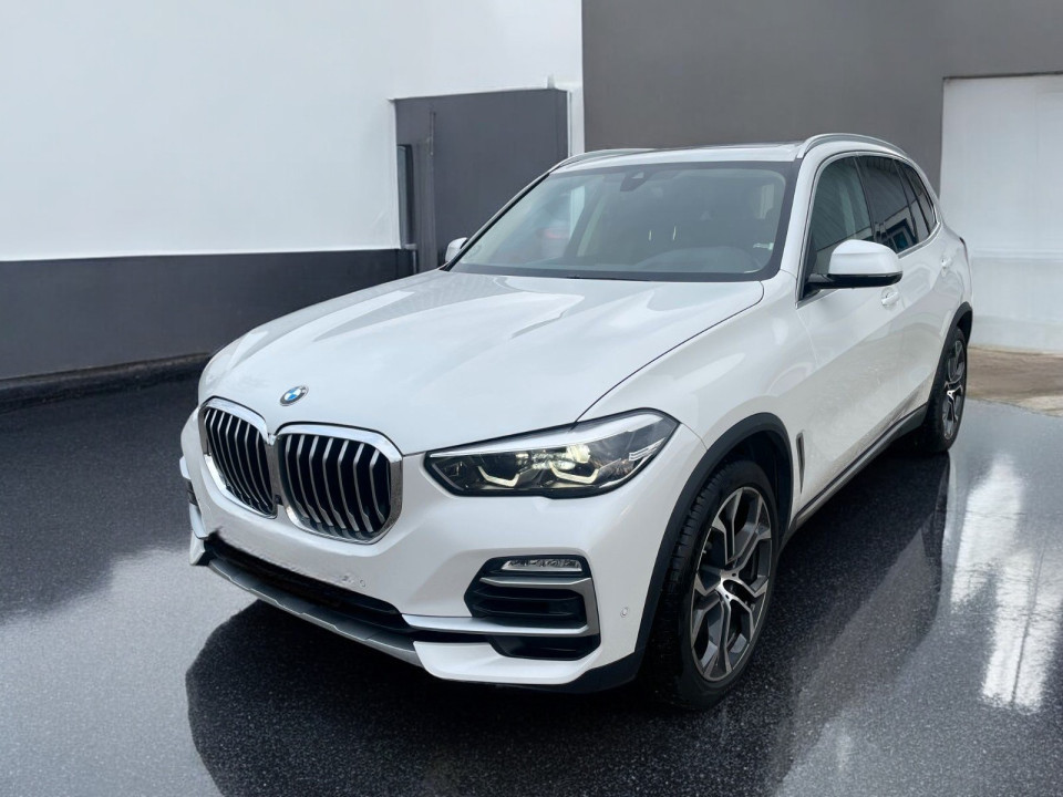 BMW X5 xDrive30d (1)