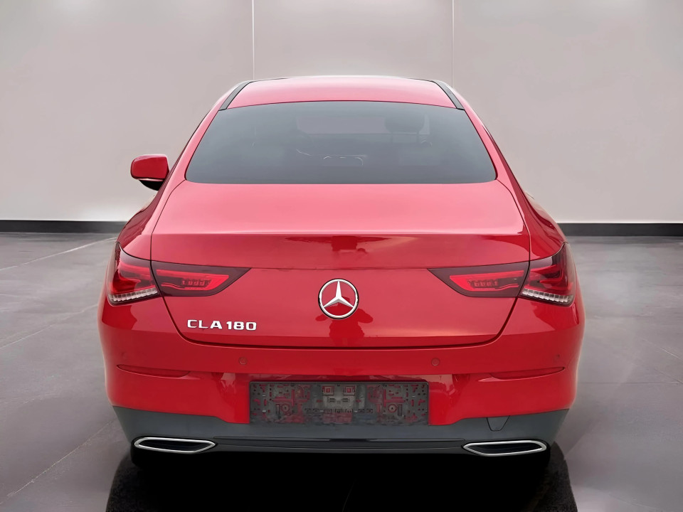 Mercedes-Benz CLA 180 - foto 6