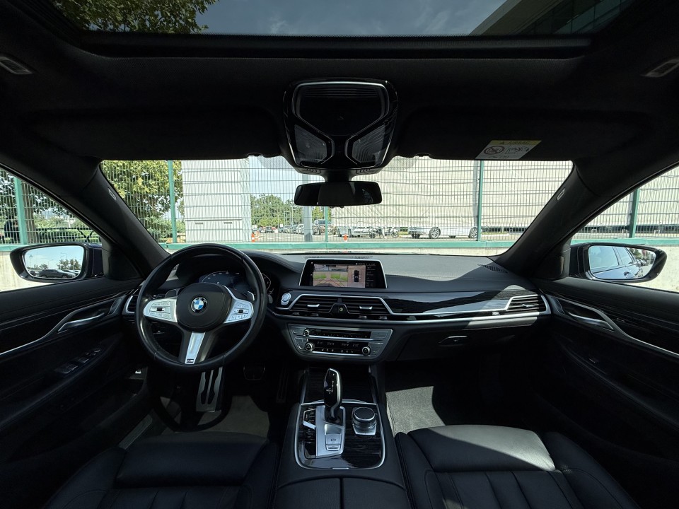 BMW Seria 7 730d xDrive M-Sport - foto 21