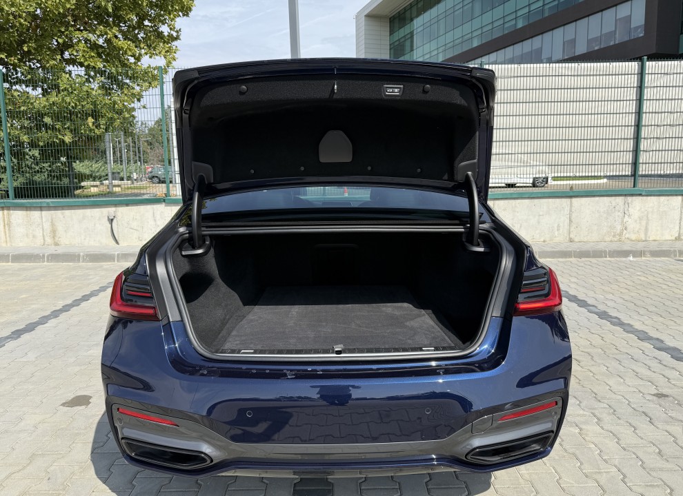 BMW Seria 7 730d xDrive M-Sport - foto 28