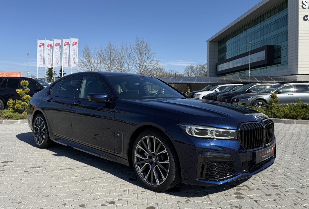 BMW Seria 7 730d xDrive M-Sport