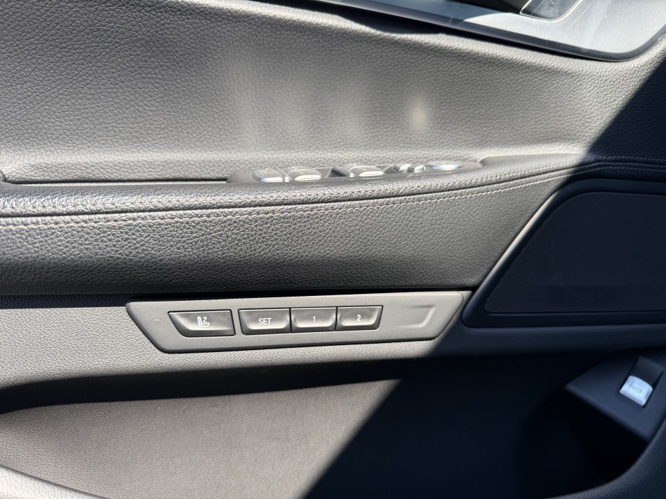BMW Seria 7 730d xDrive M-Sport - foto 25