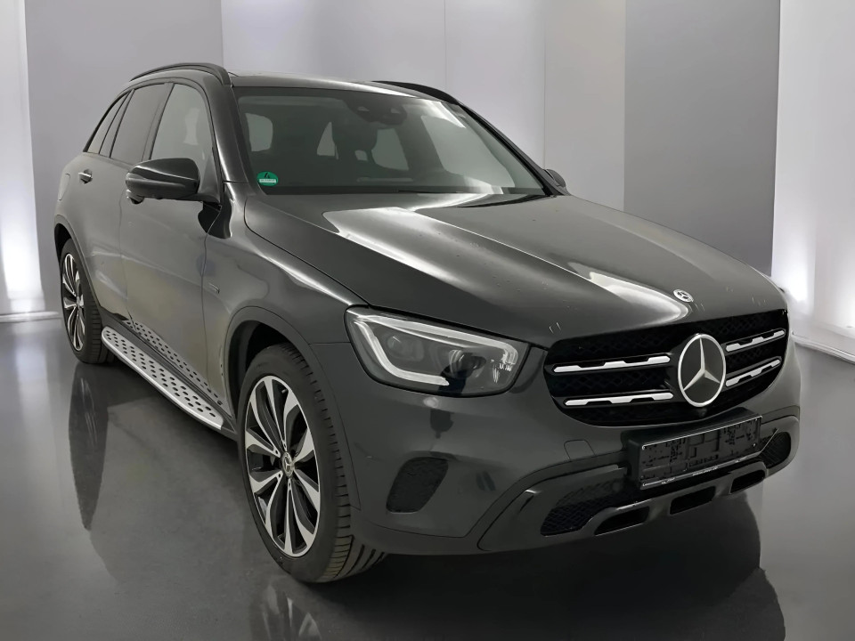 Mercedes-Benz GLC 300de 4MATIC (1)