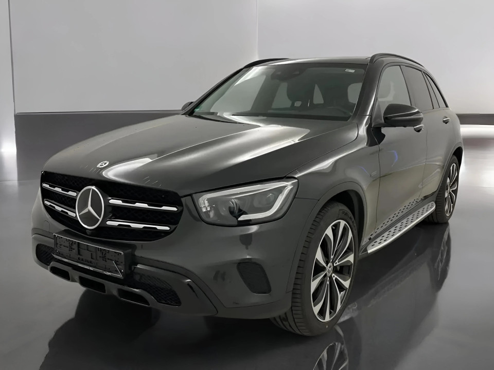 Mercedes-Benz GLC 300de 4MATIC (3)