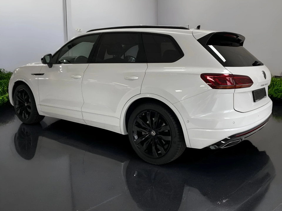 Volkswagen Touareg 3.0TSI 4MOTION R-LINE (5)