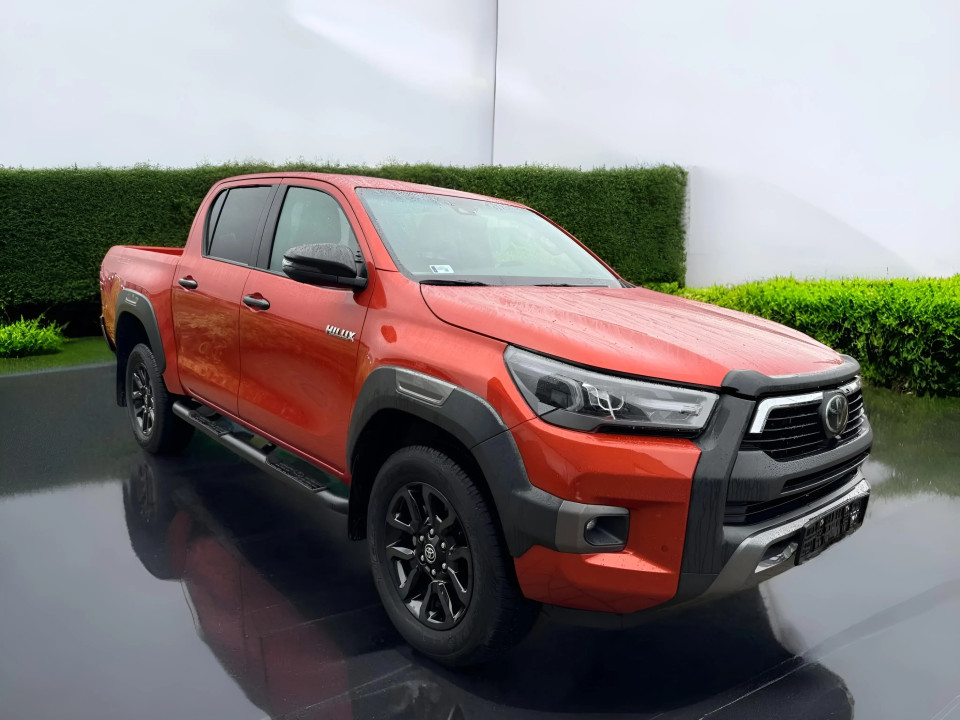 Toyota Hilux 2.8D Invincible