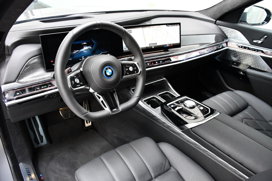 BMW - i7 xDrive60 M Sport 105.7 kWh - foto 8