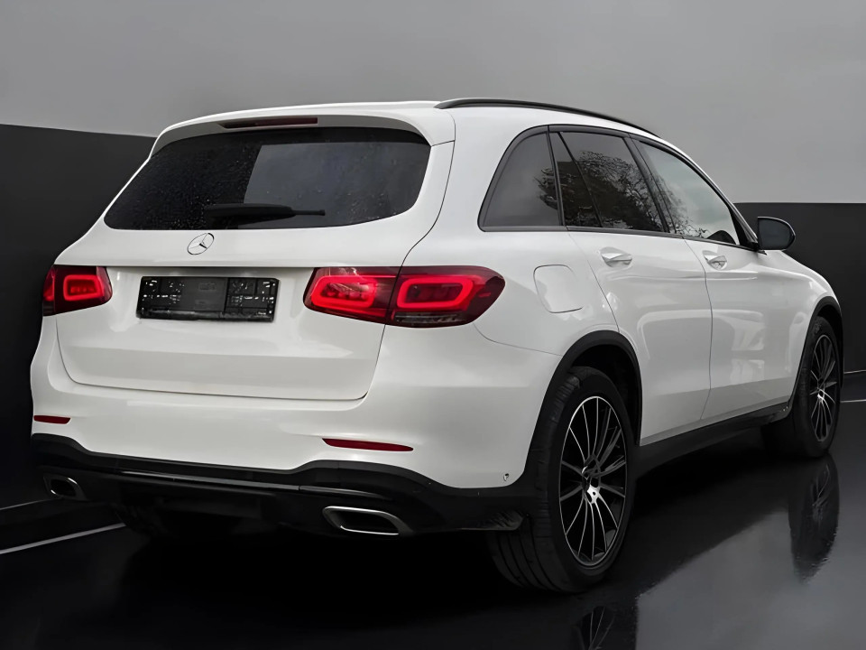 Mercedes-Benz GLC 300d 4MATIC AMG Line (3)