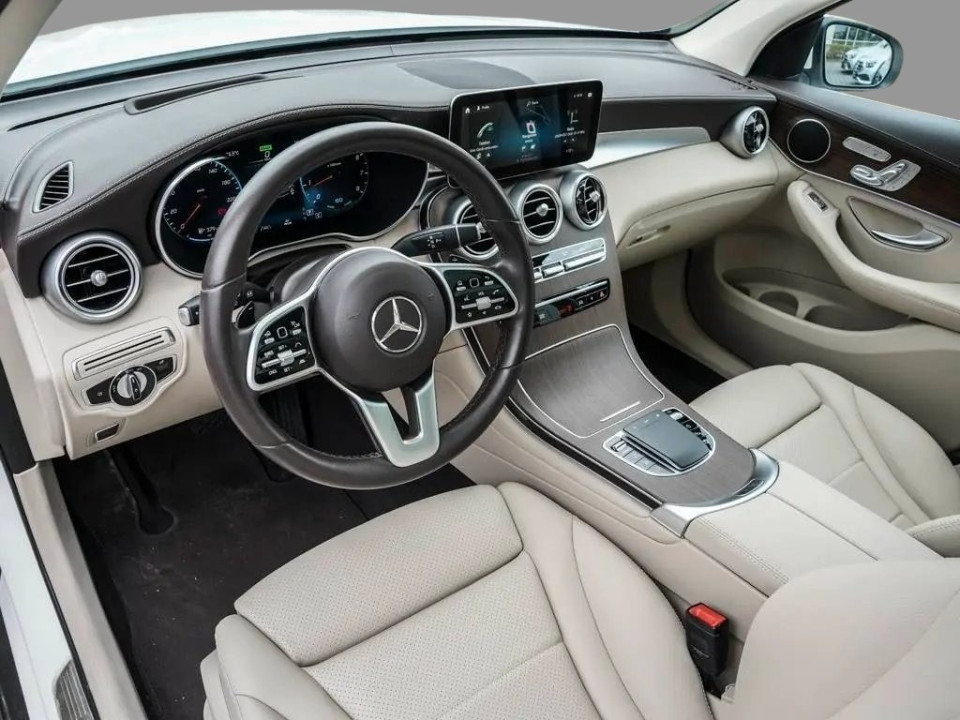 Mercedes-Benz GLC 200 4MATIC AMG Line - foto 8