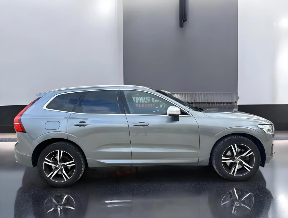 Volvo XC 60 D4 AWD R-Design (2)