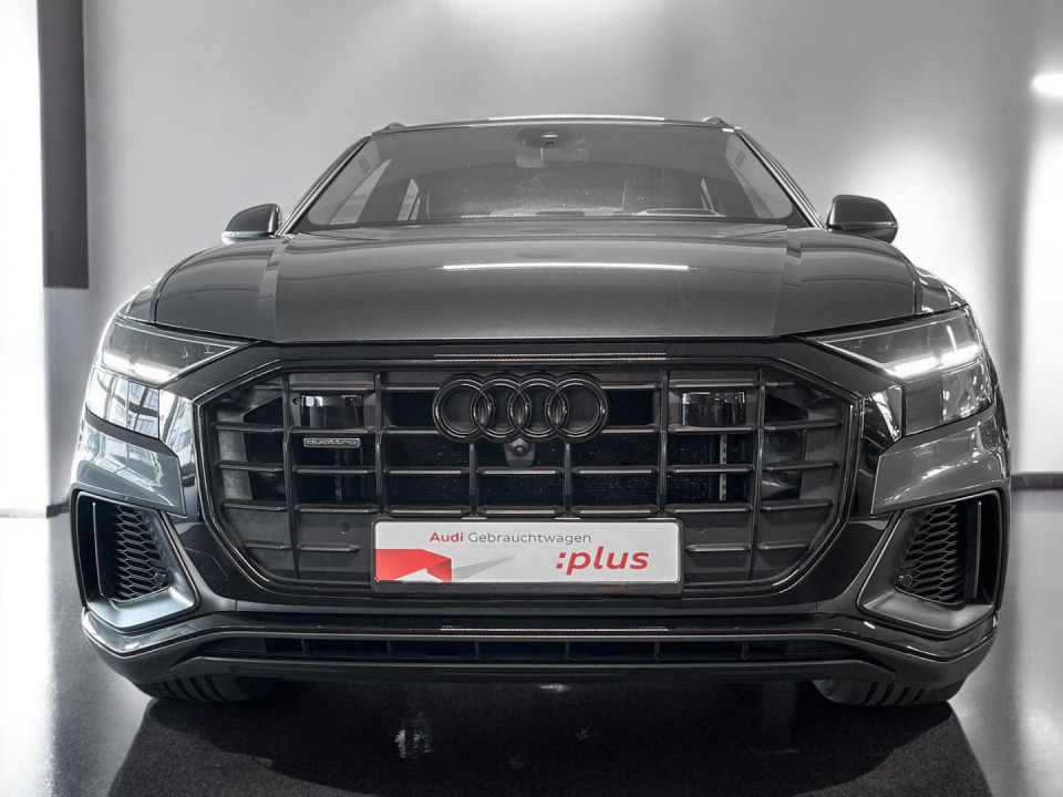 Audi Q8 55 TFSIe quattro tiptronic S-Line (2)