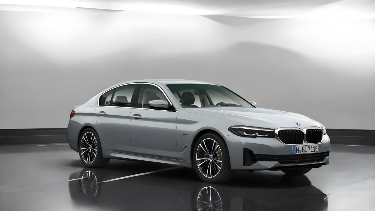 BMW Seria 5 530e Luxury Line (1)