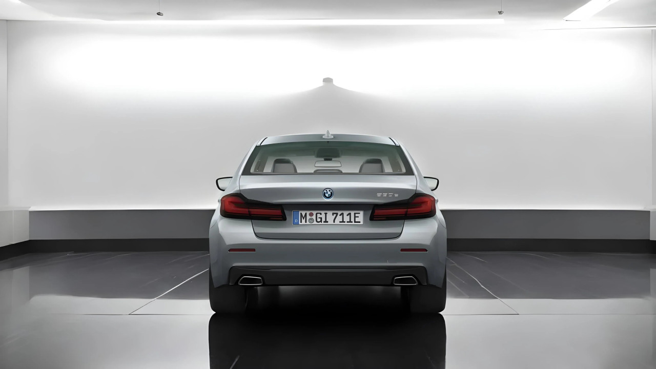 BMW Seria 5 530e Luxury Line (5)